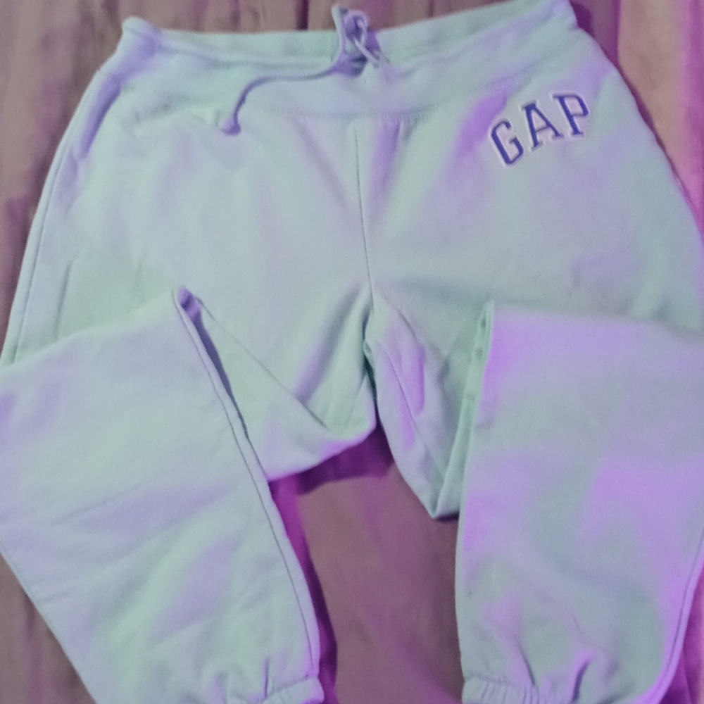 Gap sweatpants